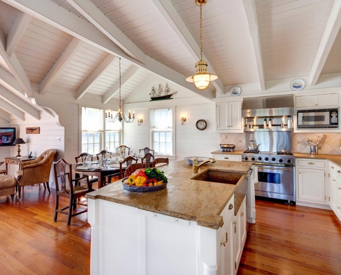 Martha's Vineyard Home - Kitchen